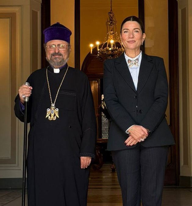 Ամեն. Ս. Պատրիարք Հայրը եւ դեսպանը