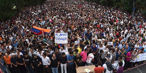 Բաղրամեան պողոտայի ցոյցէն դրուագ մը