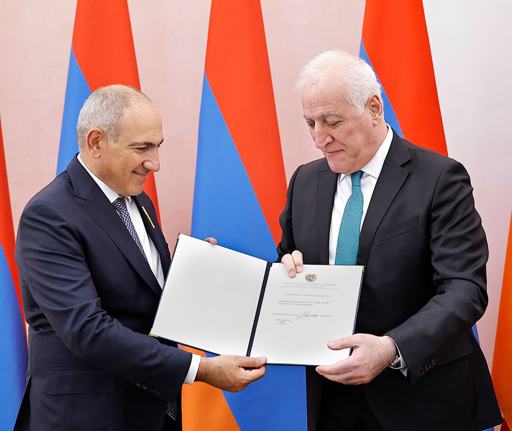 Նիկոլ Փաշինեան եւ Վահագն Խաչատուրեան