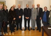 Գերապայծառը եւ Ս. Յակոբ հիւանդանոցի պատասխանատուները այլ ներկաներու հետ (Լուսանկարներ՝ Արի Թաշ)