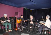 Սուրէն Ասատրեան տուտուկի նուագի ընթացքին (Լուսանկարներ՝ Արի Թաշ)