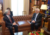 Սերժ Սարգսեան եւ Փրոքոփիս Փաւլոփուլոս Աթէնքի մէջ զրոյցի ընթացքին