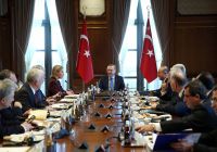 Էրտողան կը զրուցէ Մոկերինիի հետ