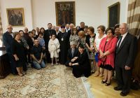 Վեհափառ Հայրապետը եւ ուխտաւորները