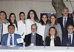 Իֆթարի ճաշկերոյթին մասնակիցները