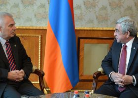 Փիոթր Սվիթալսքի եւ Սերժ Սարգսեան