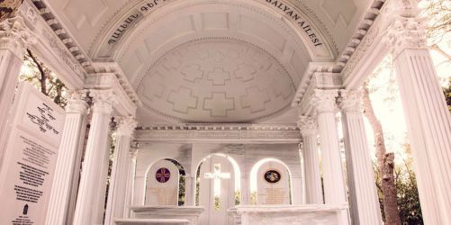 Պալեաններու նորակերտ շիրիմը