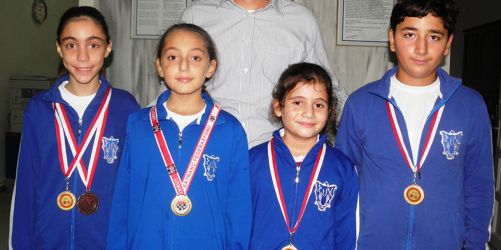 Դափնեկիր ֆէրիգիւղցիները (Լուսանկարը՝ դպրոցէն)