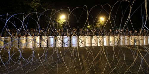 Երեւանի Բաղրամեան պողոտային վրայ խիստ պահպանութիւն